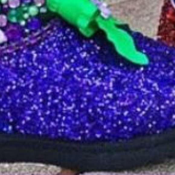 Custom uggs - Picture 4 of 8